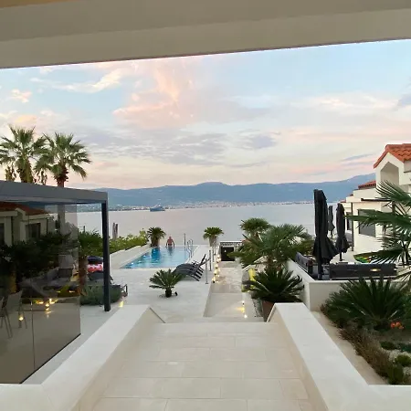 Villa Sun And Sea Trogir